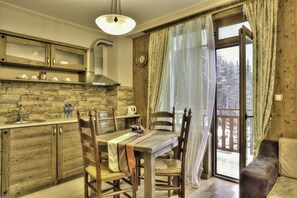 Deluxe Apartment, 1 Bedroom, Balcony | Living area