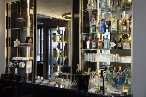 Bar (en el alojamiento)