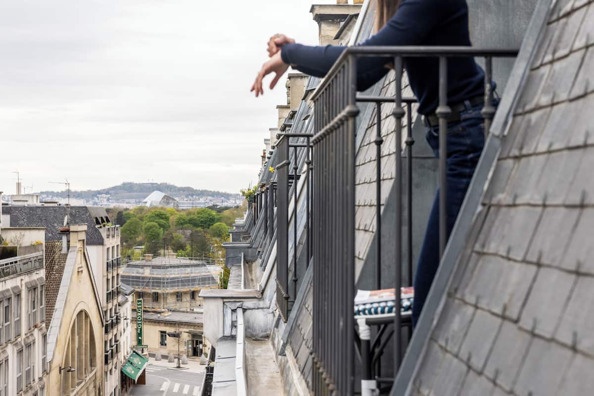 Prestige room, balcony | Vue sur la rue