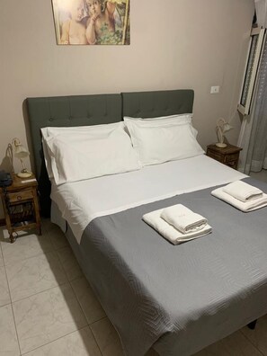 Double or Twin Room | Private kitchen | Coffee/tea maker - B&B Villa Dante (Messina)
