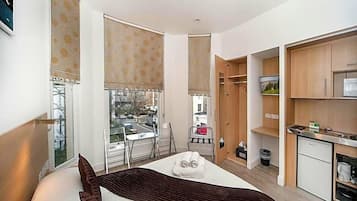 1 quarto, cofres nos quartos, quartos à prova de som