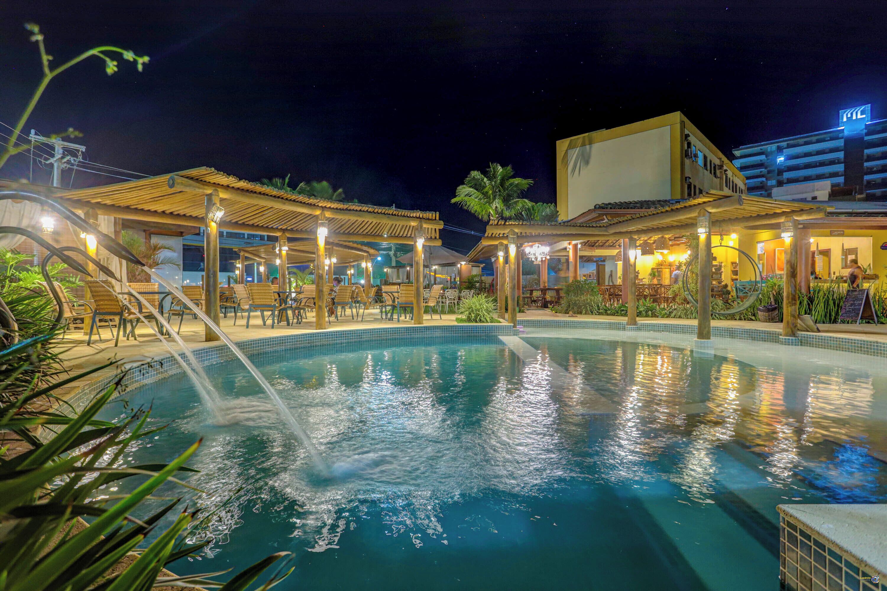 2 piscinas al aire libre, tumbonas