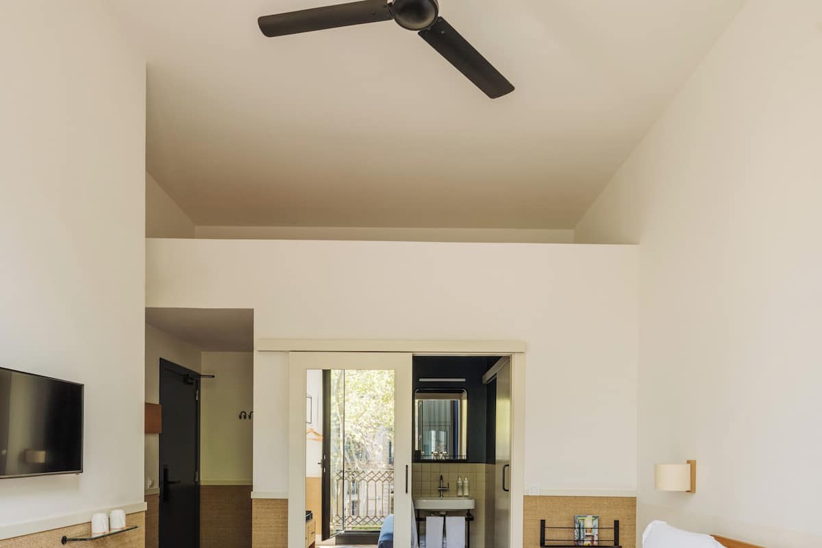 Literie de qualité supérieure, couette en duvet d'oie, minibar