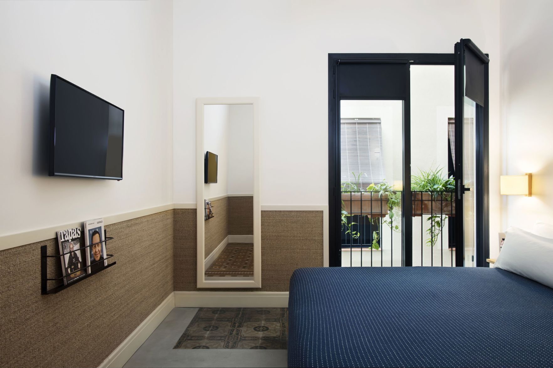 Ropa de cama de alta calidad, edredón y minibar 