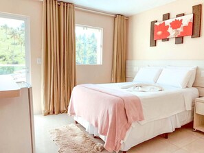 Minibar, individually decorated, individually furnished, free WiFi