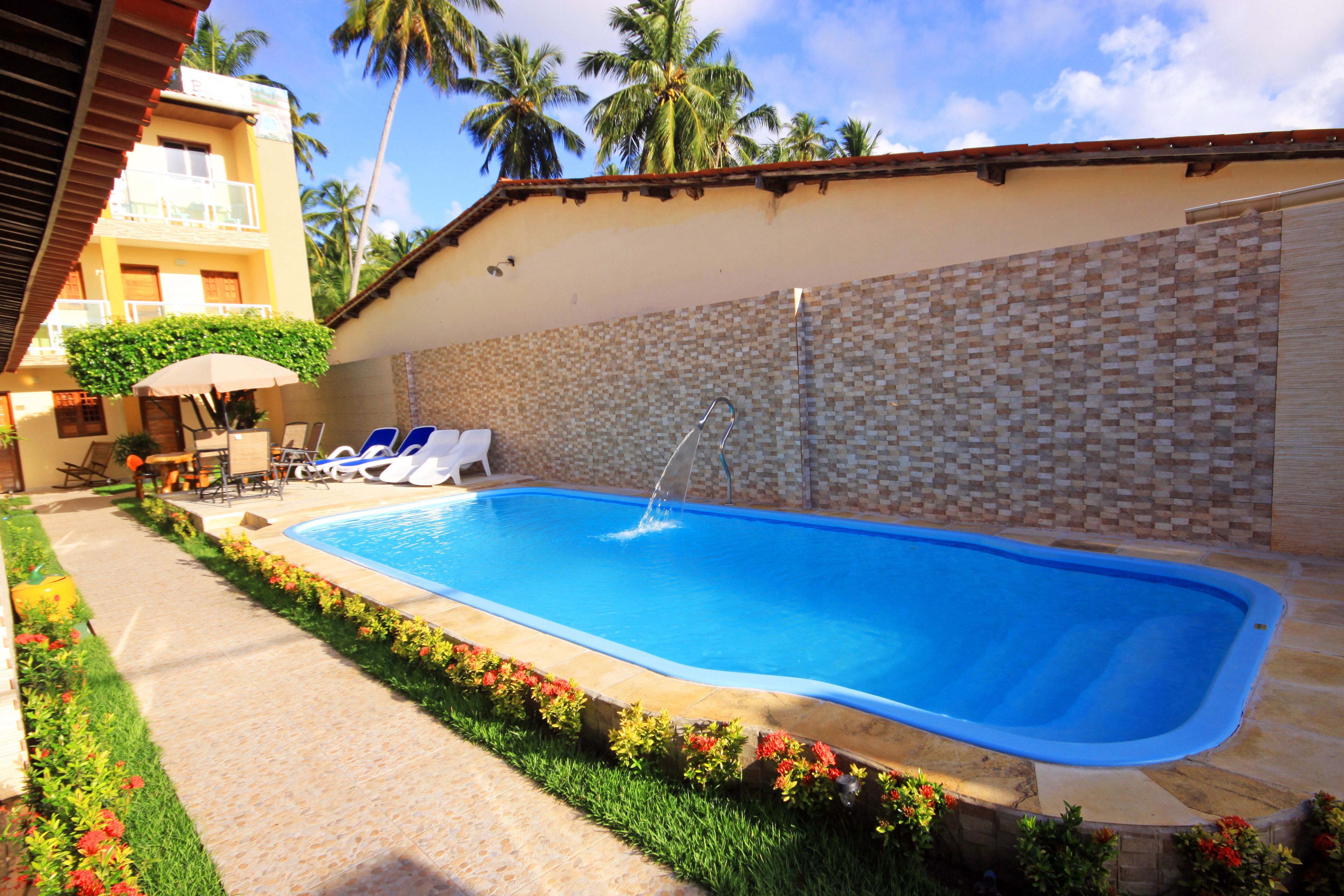 حمّام سباحة خارجي