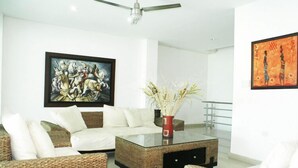 Lobby sitting area - Hotel Barrancabermeja Plaza (Barrancabermeja)