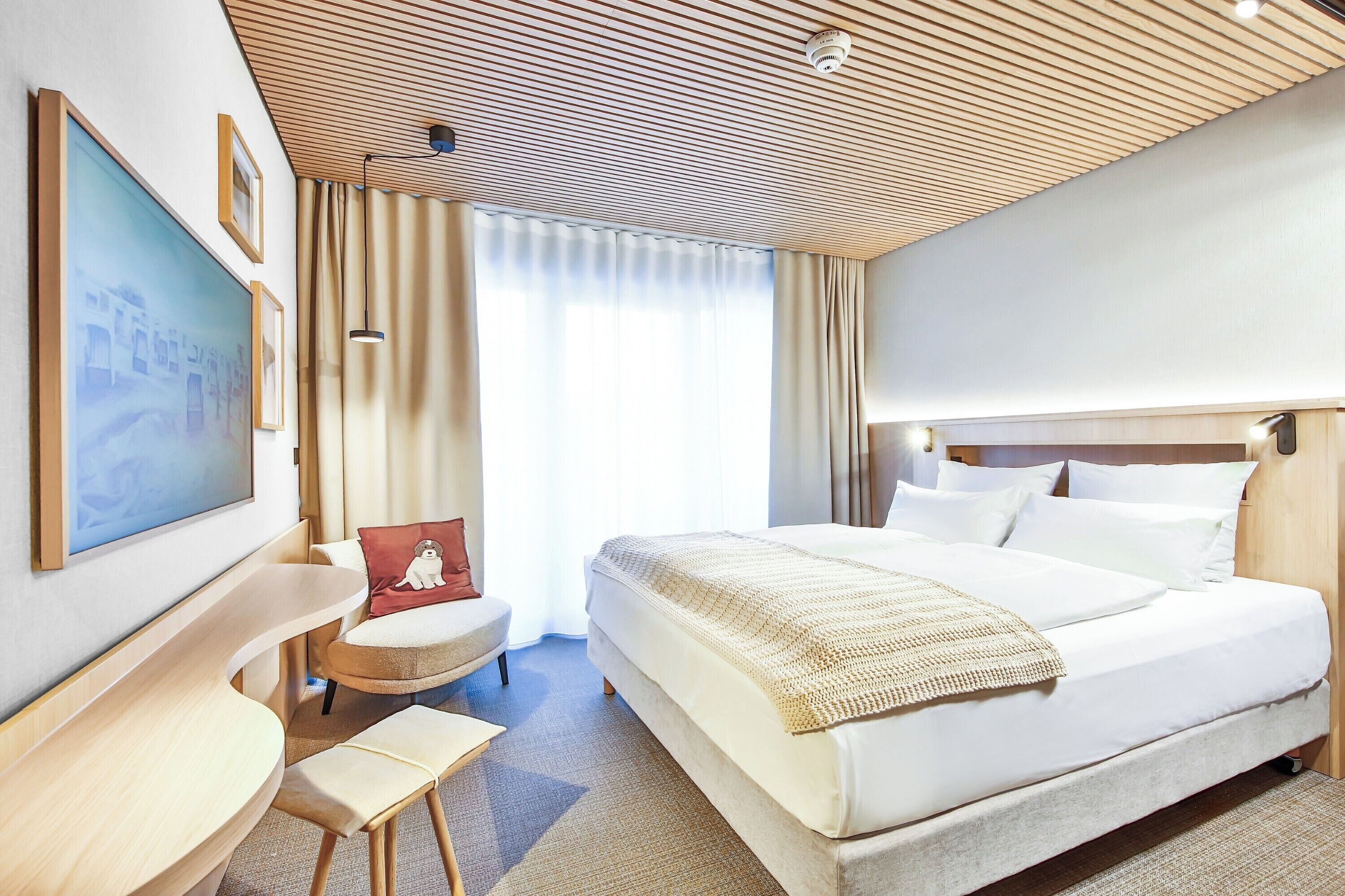 Comfort Double Room, Balcony | Premium bedding, in-room safe, blackout drapes, soundproofing