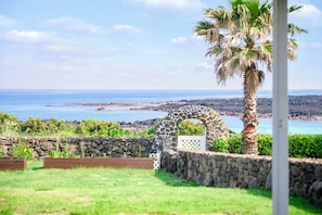 Deluxe Duplex (Room # 8) | Beach/ocean view