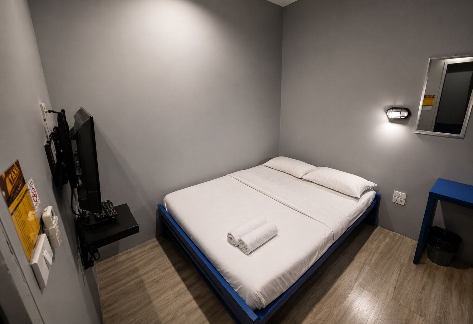 ห้องดับเบิล, ไม่มีหน้าต่าง | Wi-Fi ฟรี, ผ้าปูที่นอน