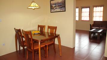 Exclusive Villa (Maximum for 5 Guest) | In-room dining