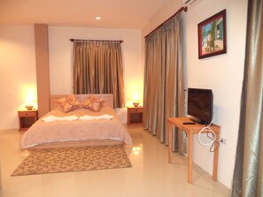 套房 | 書桌、免費無線上網