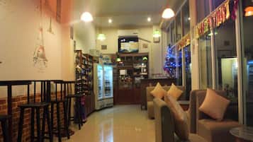 酒吧(店内)