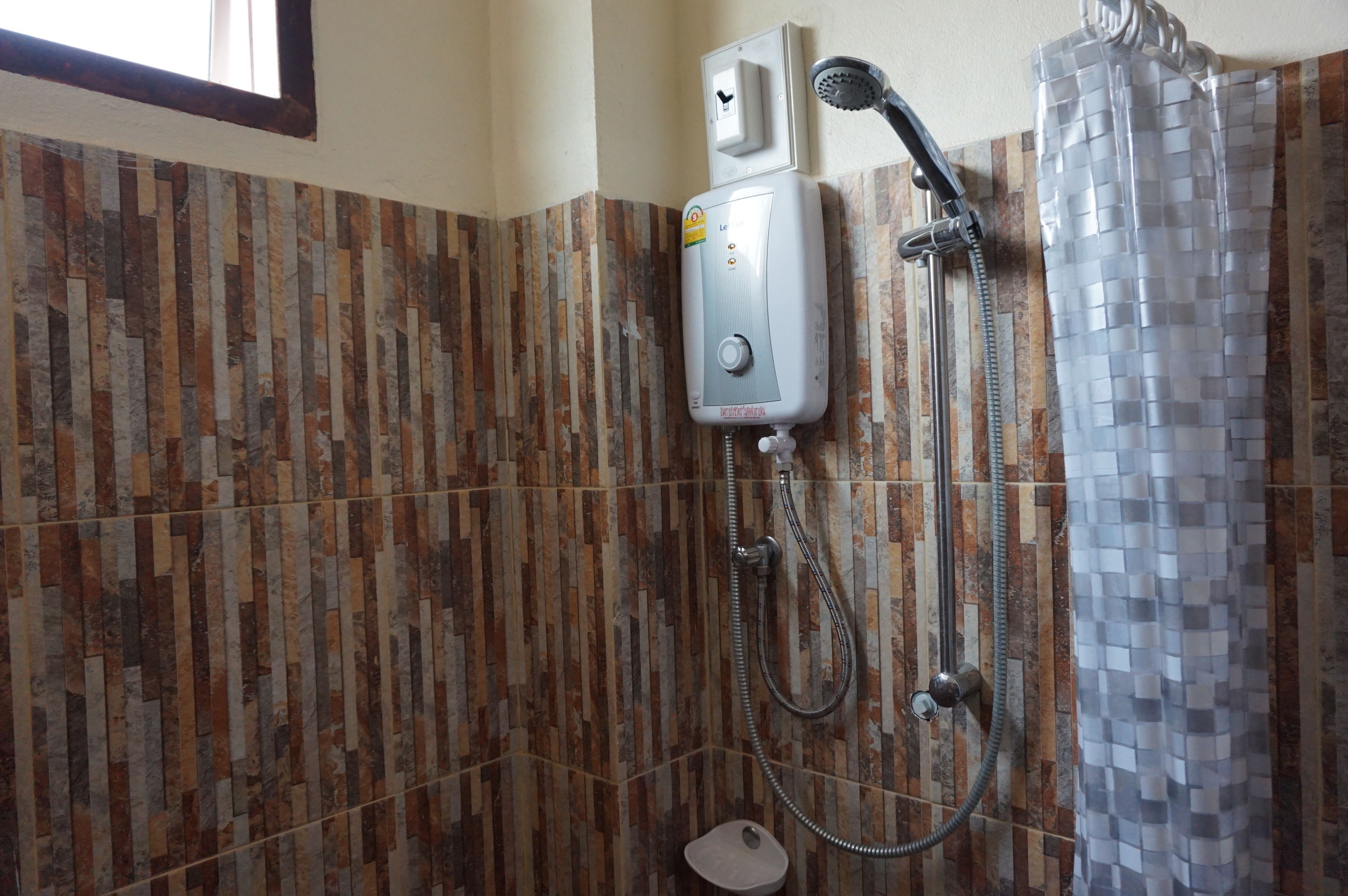 shower, free toiletries, hair dryer, slippers