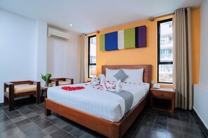 Egyptian cotton sheets, premium bedding, minibar, in-room safe