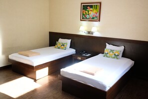 Superior-Zimmer | Schreibtisch, Verdunkelungsvorhänge, Zustellbetten
