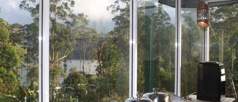 Morgunverður og hádegisverður í boði, alþjóðleg matargerðarlist