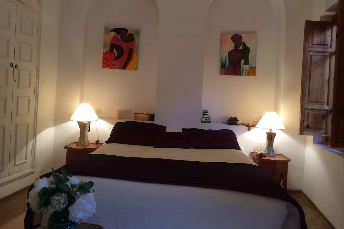 Habitación doble superior (Zagora) | Ropa de cama de alta calidad y decoración personalizada