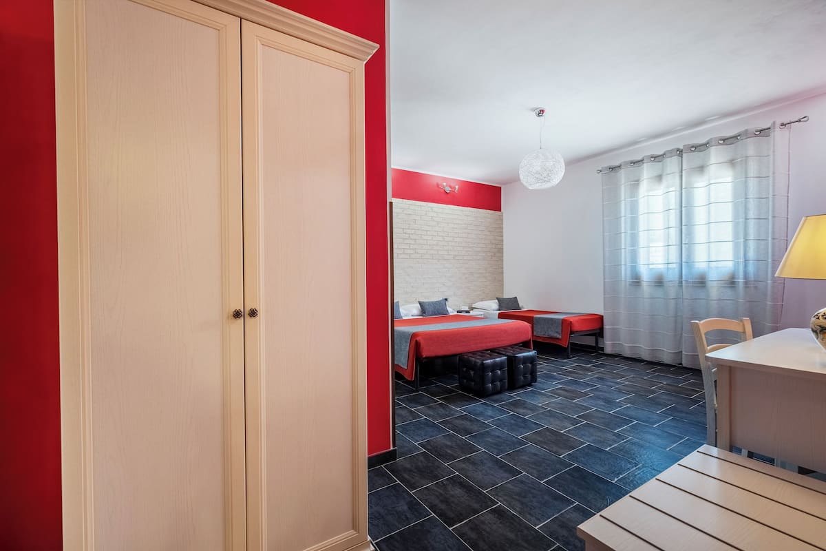 Fyrbäddsrum - 1 sovrum | Sängtillbehör av högsta kvalitet, memory foam-madrasser och minibar