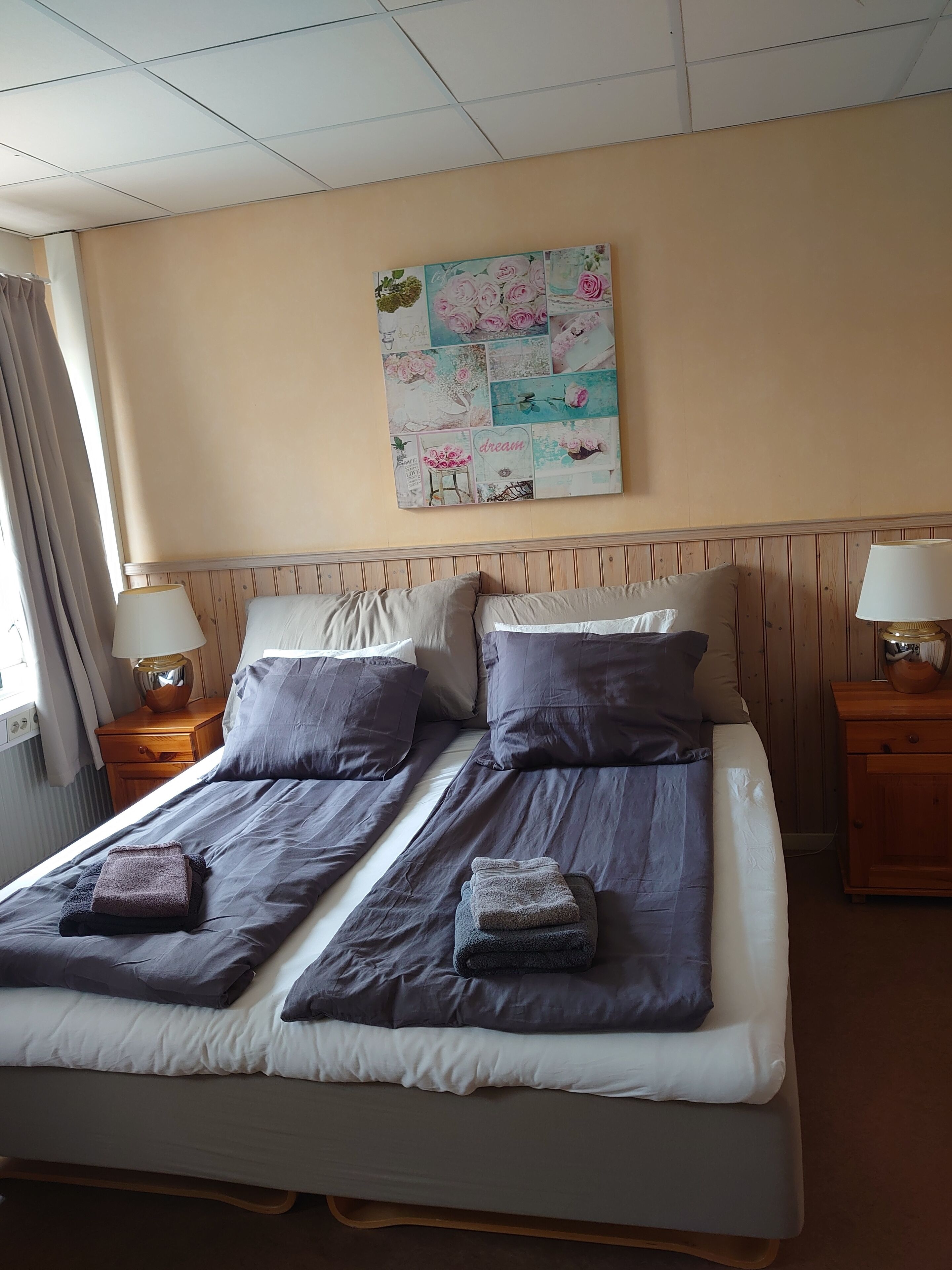 Chambre Double Supérieure | Décoration personnalisée, ameublement personnalisé, bureau