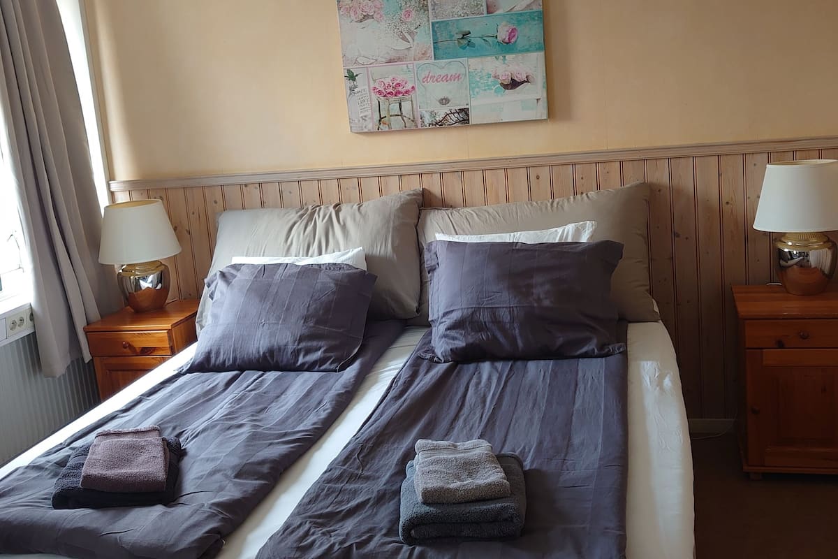 高級雙人房 | 獨特設計、獨特裝修、書桌、遮光窗簾/窗簾