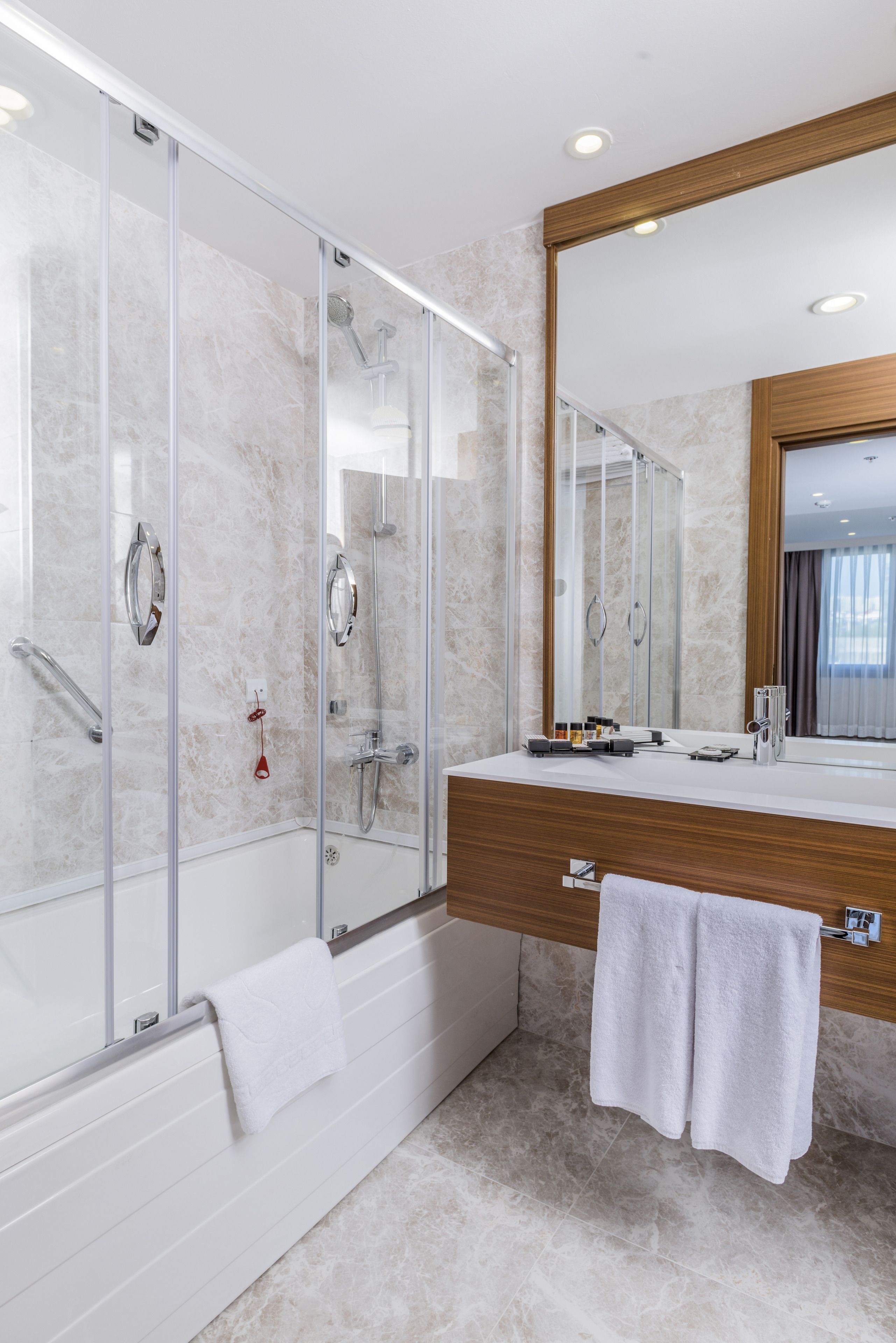 shower, free toiletries, hair dryer, slippers