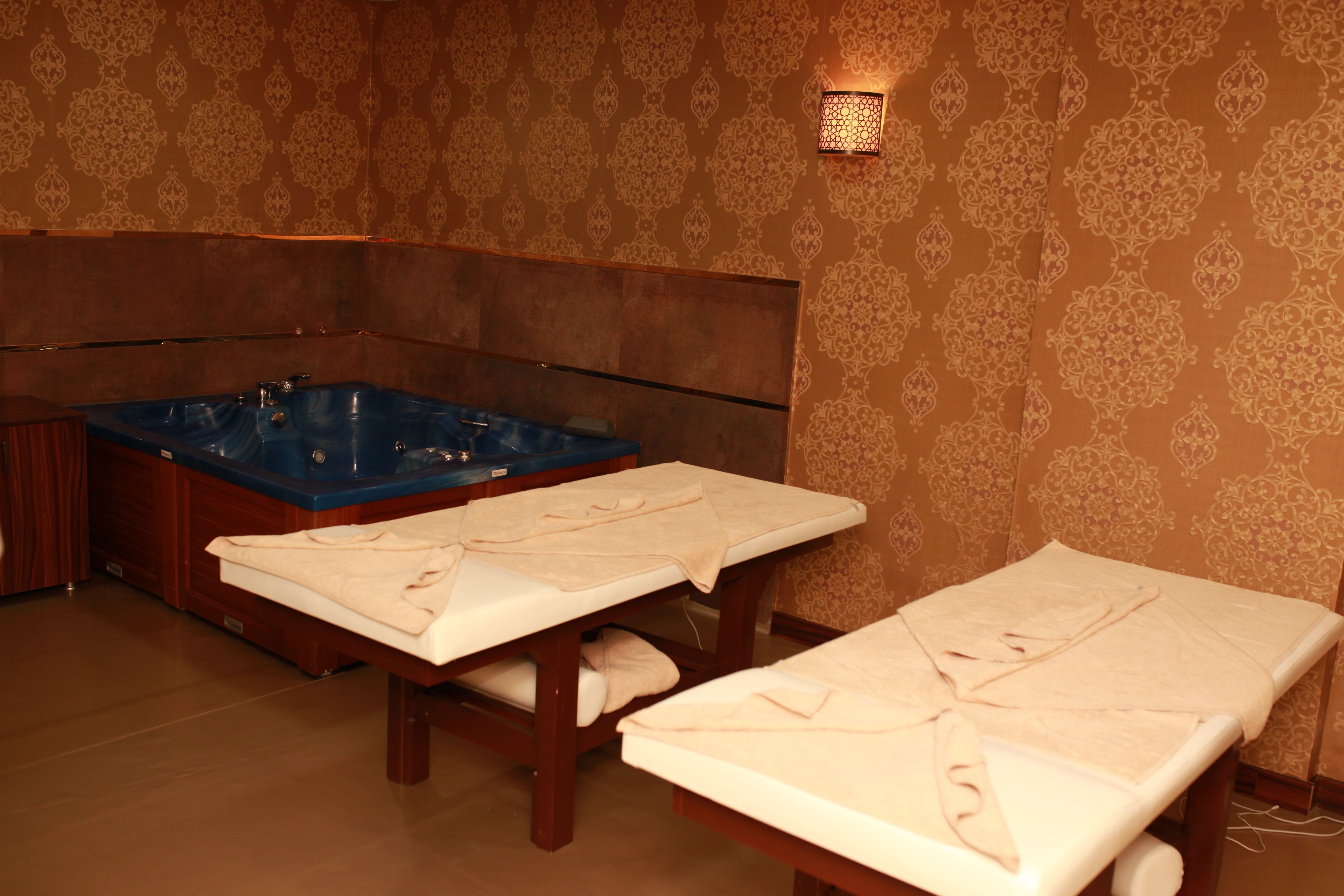couples treatment room(s), turkish bath/hammam, massages