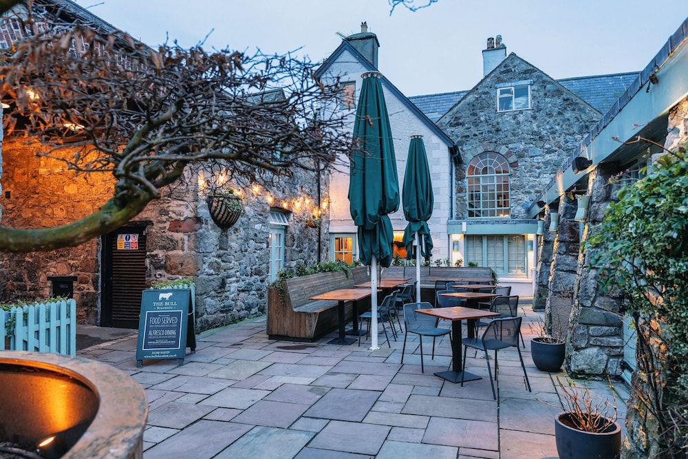 The Bull's Head Inn, Beaumaris by null