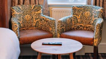 Classic Double - some rooms set doubles or Twin Room- some rooms set twins (Bull) | Desk, iron/ironing board, free WiFi, bed sheets