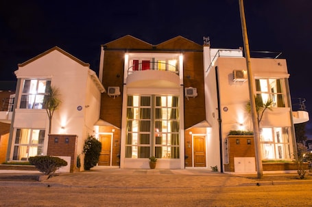 Exterior. Bahia Delfines