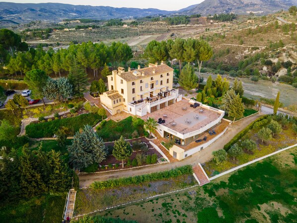 Building design - La Escondida Singular's Hotels & Restaurants (Penaguila)