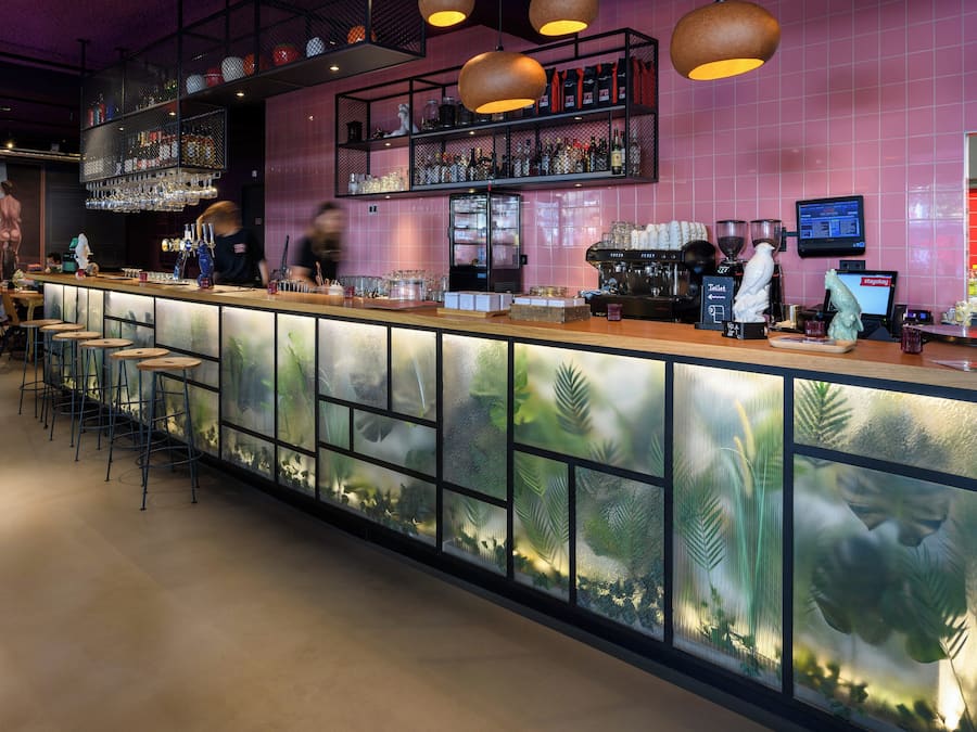 Bar (en la propiedad)