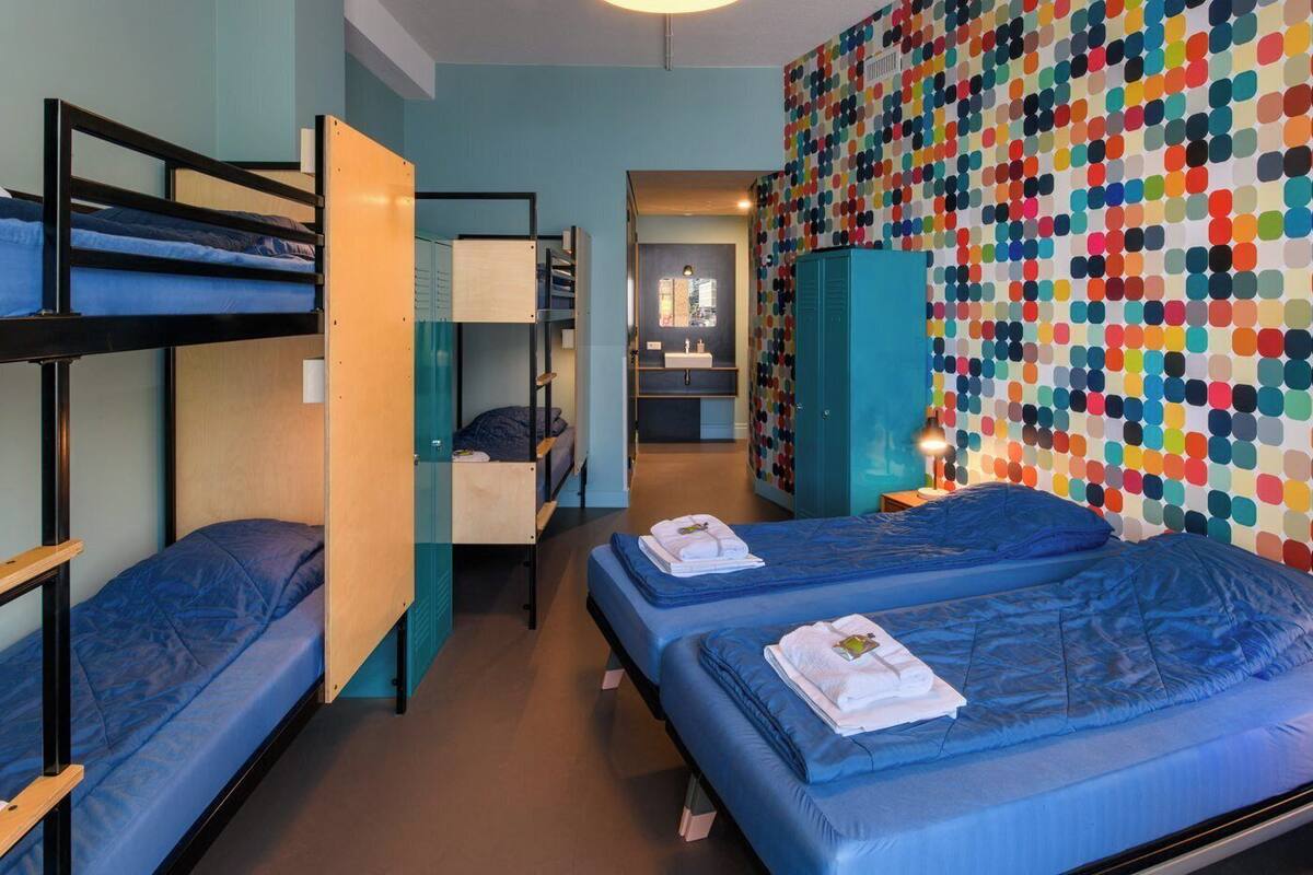 Habitación familiar | Wifi gratis y ropa de cama