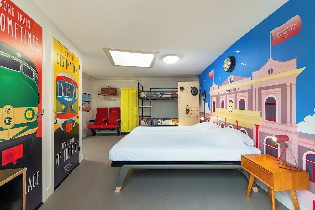 Habitación familiar | Wifi gratis y ropa de cama