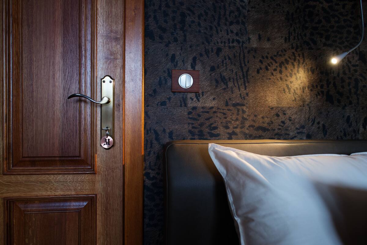 Premium bedding, minibar, in-room safe, individually decorated