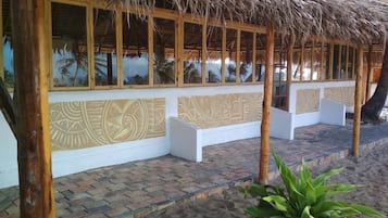 Café da manhã, almoço e jantar; culinária africana, vistas para a praia