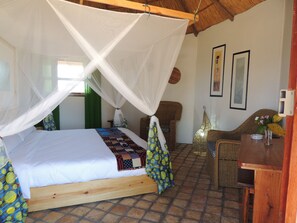 Basic Double or Twin Room, Ensuite, Partial Ocean View | Individually decorated, individually furnished, bed sheets - Duna Lodge (Jangamo)