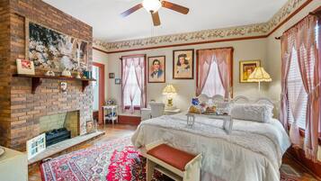 Standard Triple Room, Ensuite (The Rhett & Scarlett Suit) | 1 bedroom