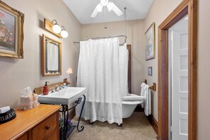 Luxe suite, en-suite badkamer (The Gabriel & Evangeline )