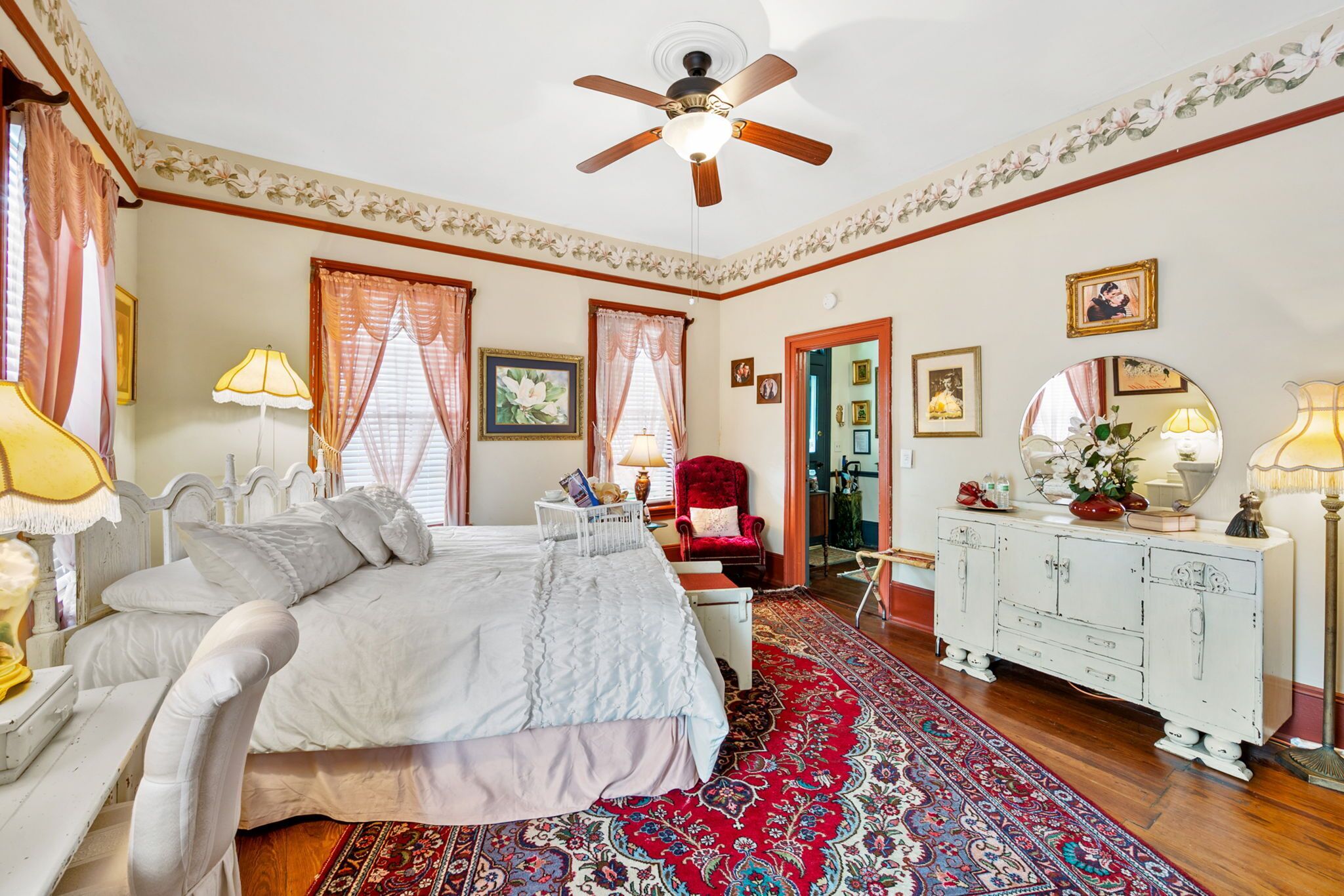 Standard trippelrum - eget badrum (The Rhett & Scarlett Suit) | 1 sovrum