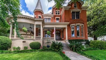 Fachada del alojamiento