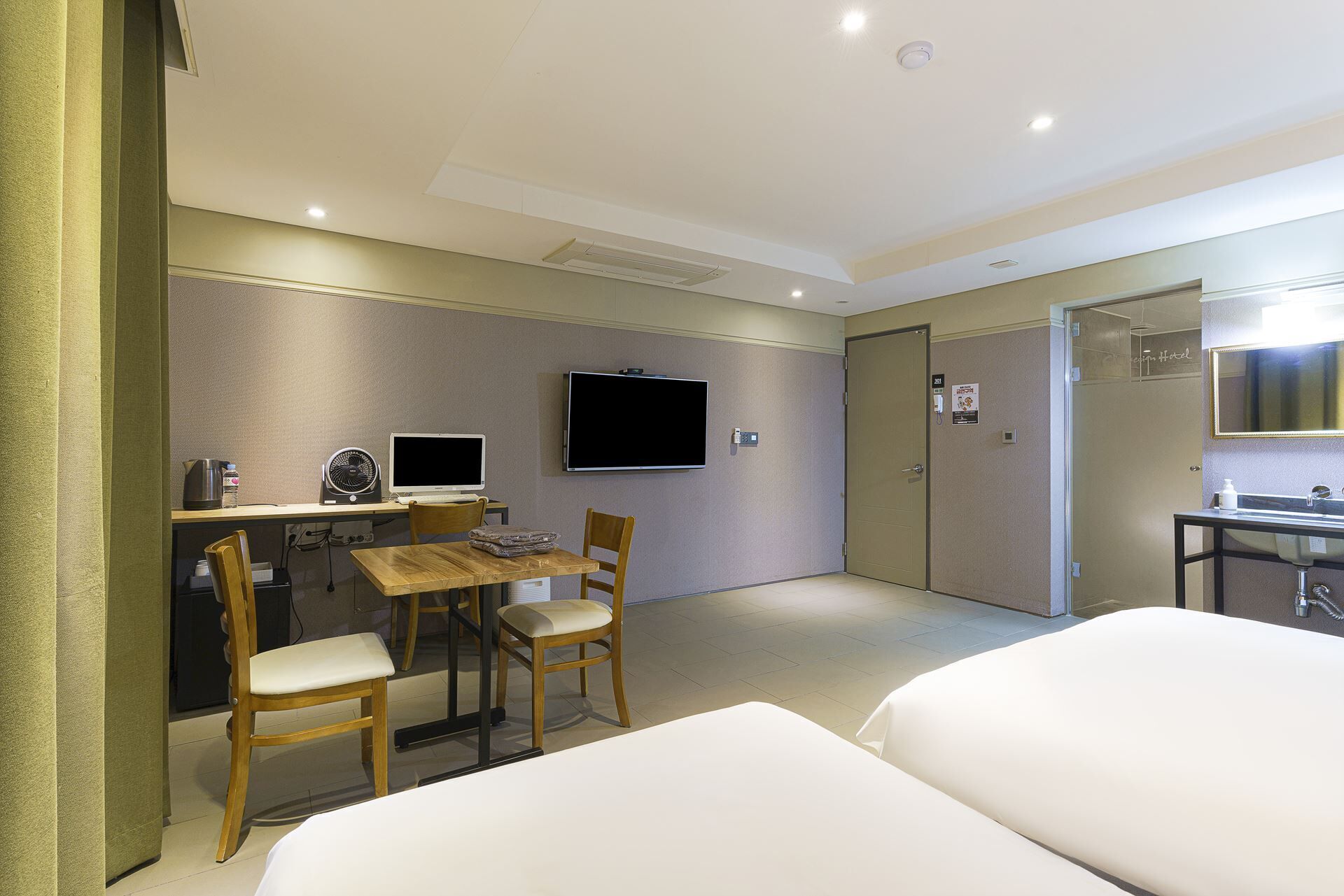 premium bedding, down duvets, individually decorated, desk