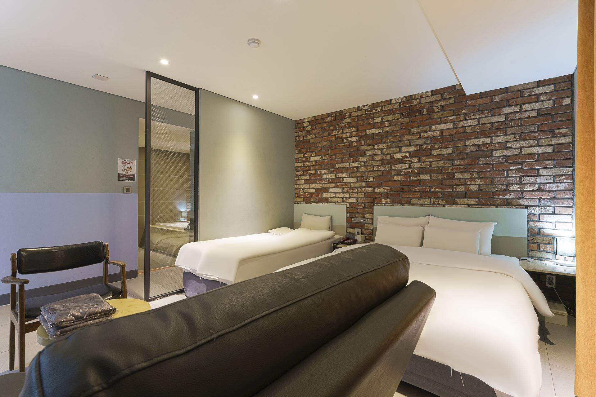 family twin room | premium bedding, down duvets, individually decorated, desk