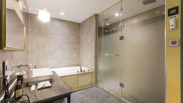 Standard Room | Premium bedding, down comforters, desk, blackout drapes