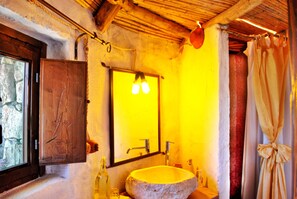 Doppel- oder Zweibettzimmer | Badezimmer