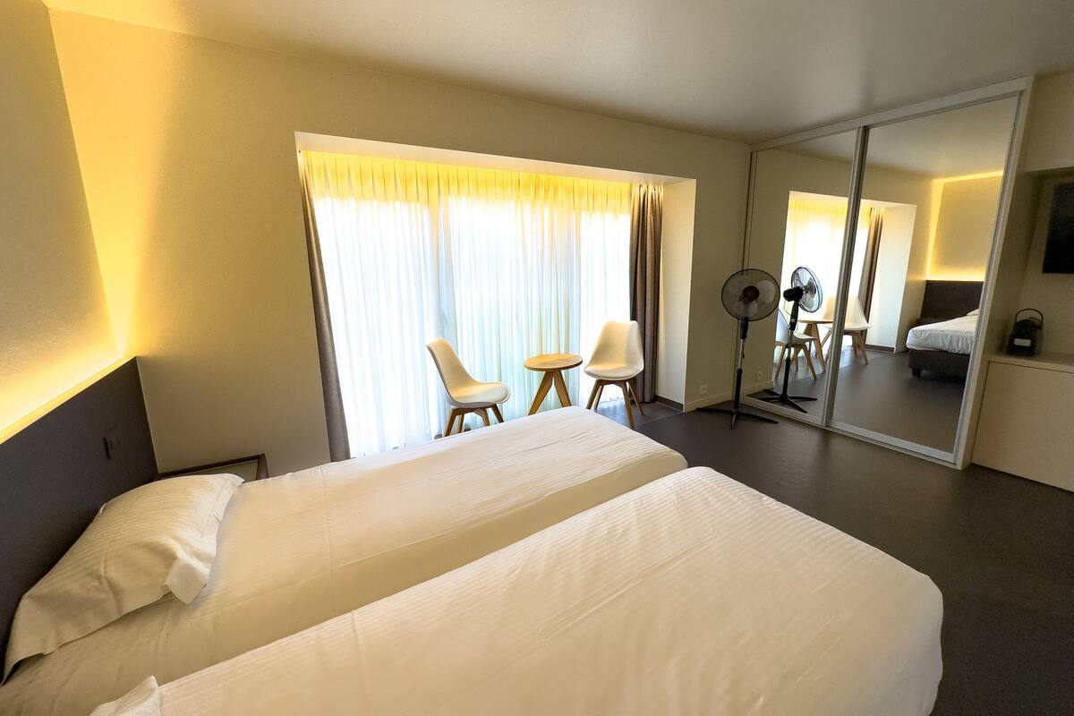 Chambre avec lits jumeaux, 1 chambre | Chambres insonorisées, Wi-Fi gratuit, draps fournis