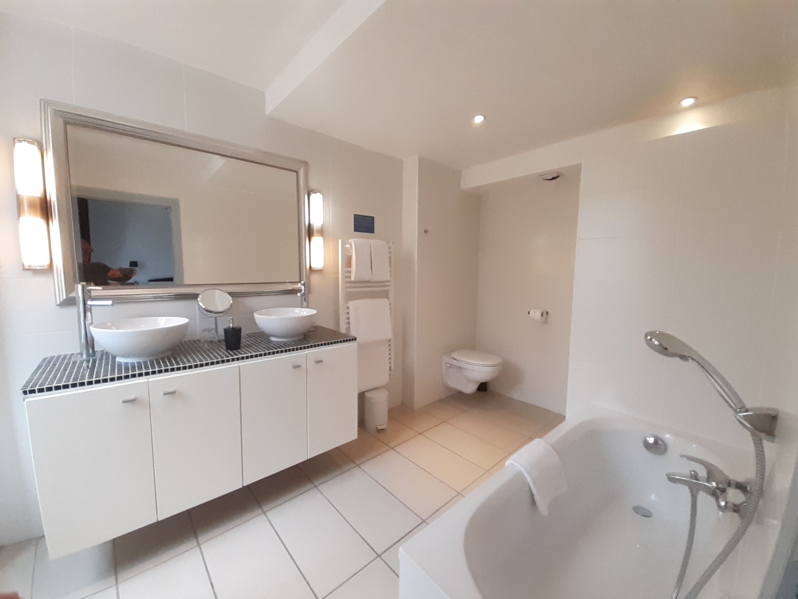 comfort room | bathroom | free toiletries, hair dryer, towels