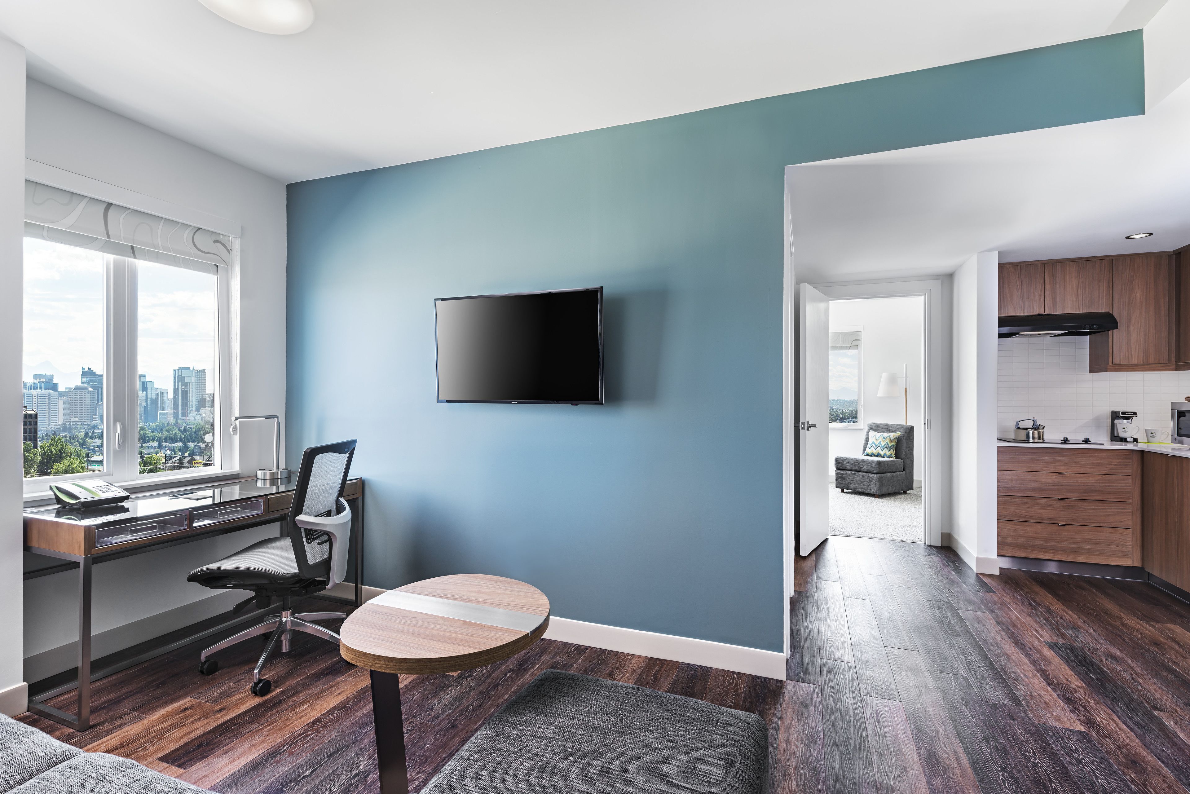 egyptian cotton sheets, premium bedding, pillow-top beds, in-room safe