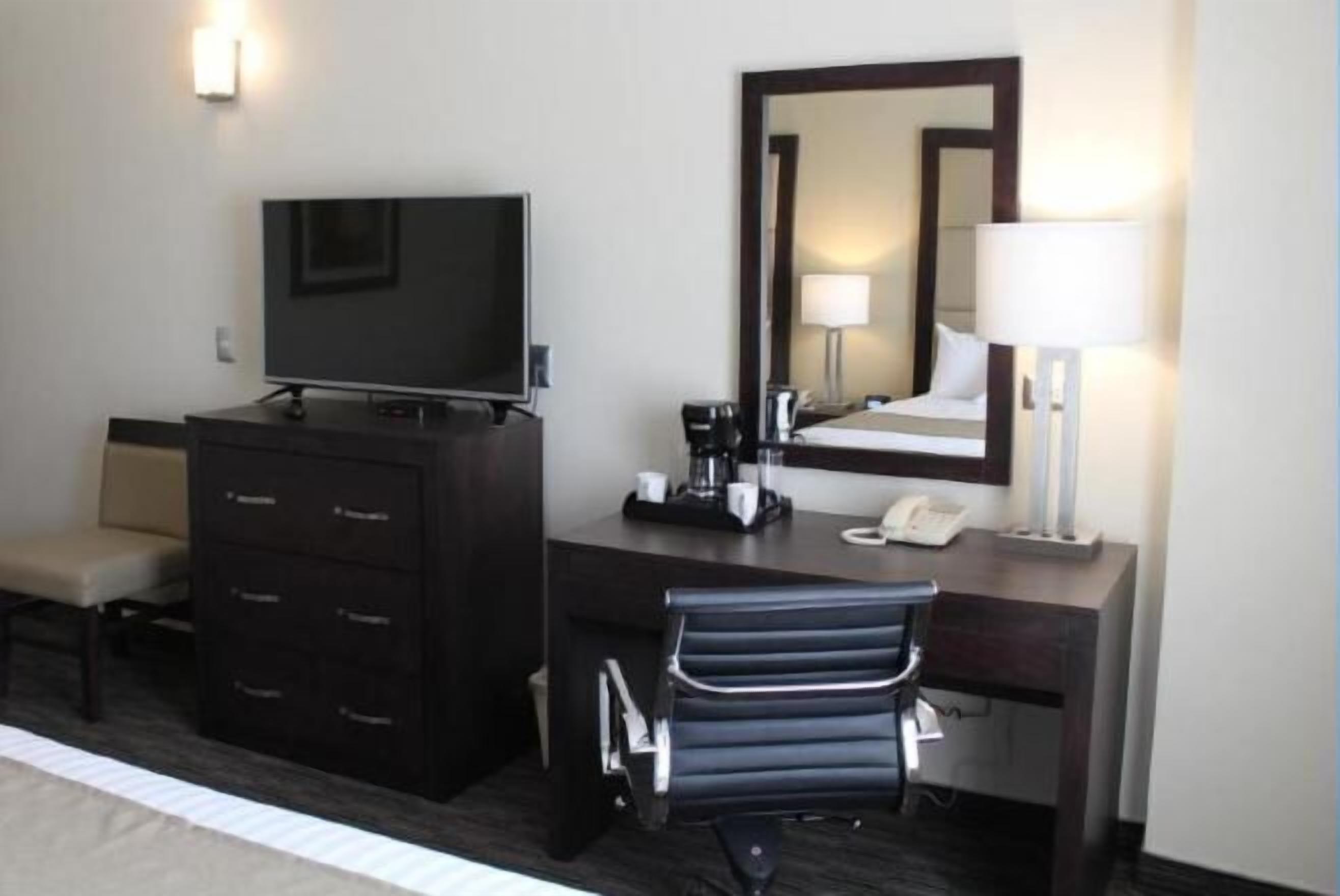 Literie de qualité supérieure, surmatelas, minibar