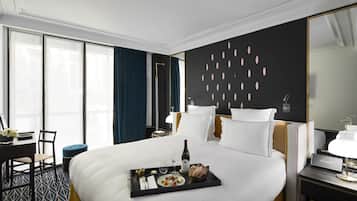 Quarto (Cosy) | Roupas de cama premium, frigobar, cofres nos quartos, cortinas blackout